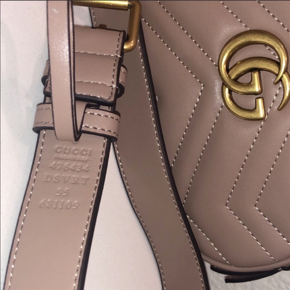 GG Gucci Marmont Small Matelasse Leather Belt Bag